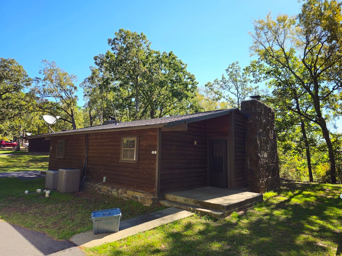 Robbers Cave Lodge