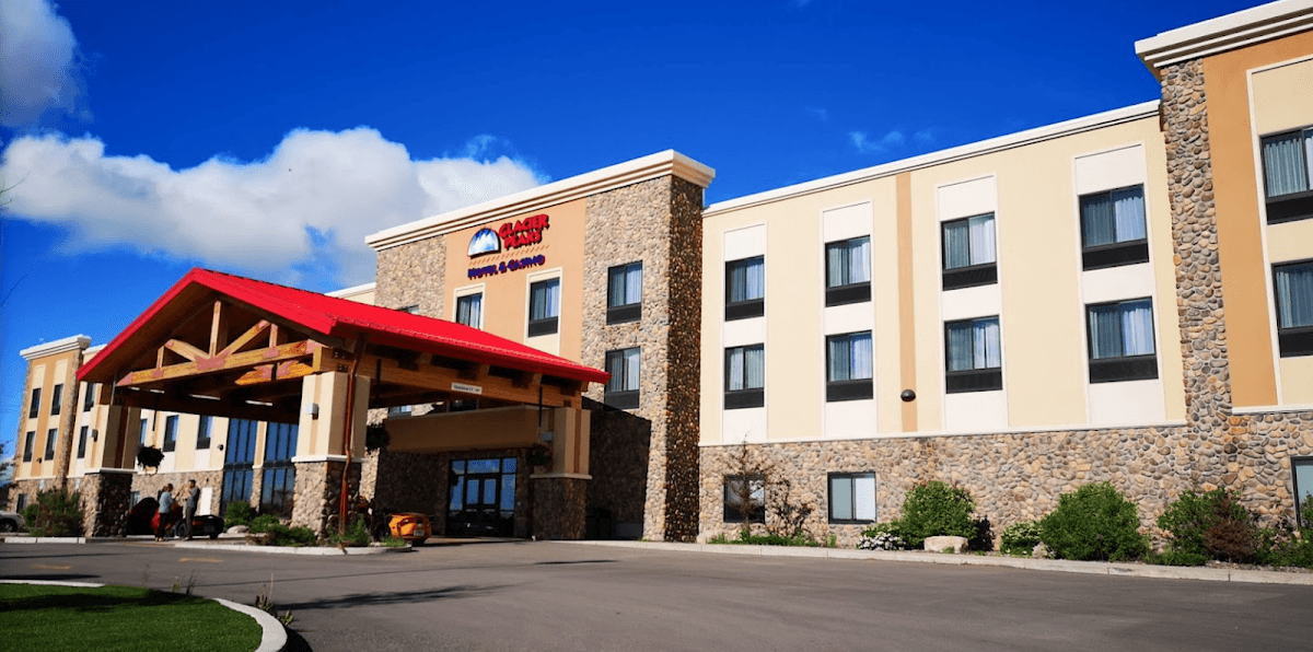 Glacier Peaks Hotel