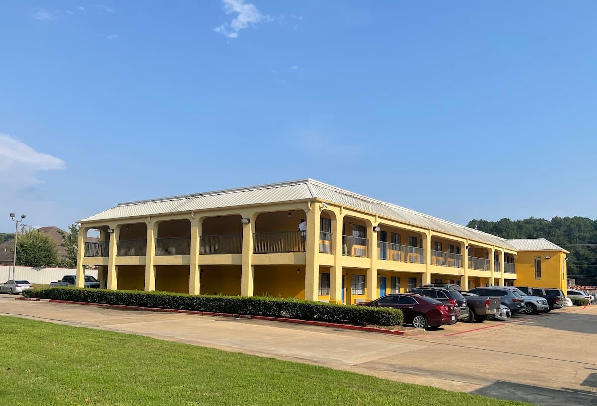 Majestic Inn Longview