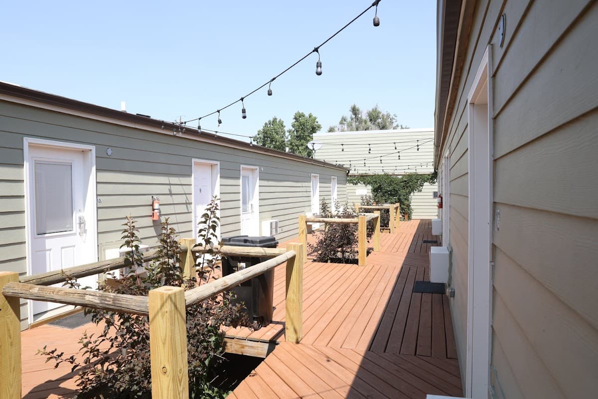 Sagebrush Inn & Suites