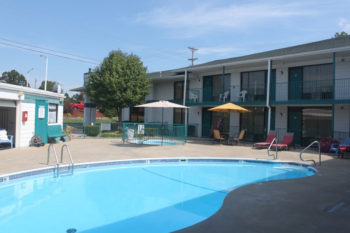Ozark Valley Inn