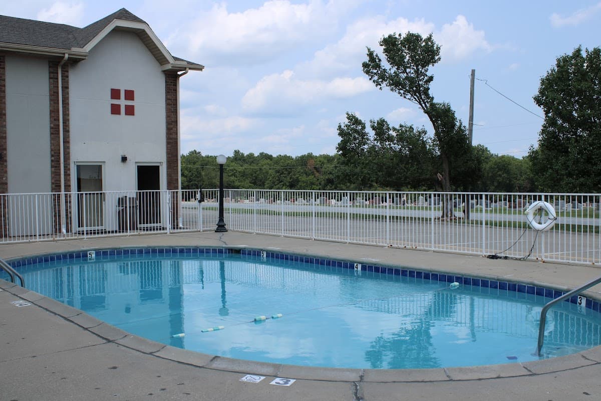 Boarders Inn & Suites by Cobblestone Hotels - Lamar