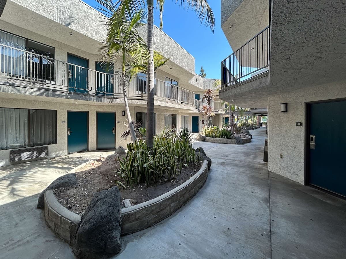 Studio 6 Suites Gardena, CA