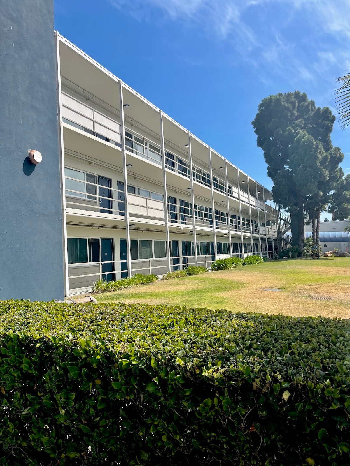 Navy Gateway Inns & Suites