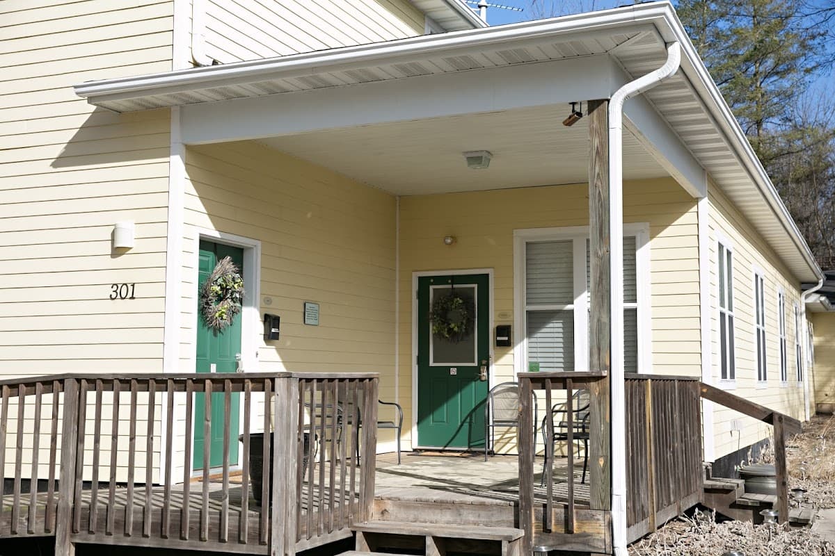 Clark Street Lodge