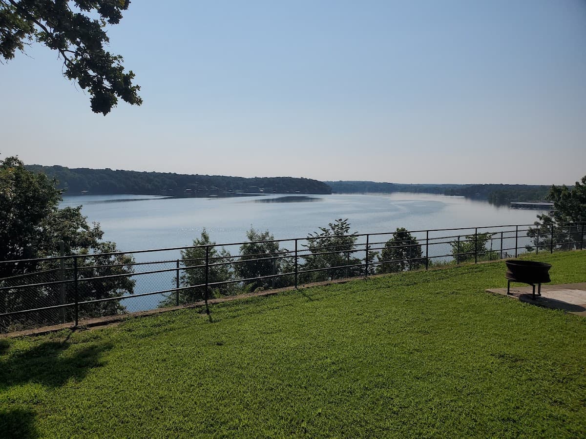 VRBO on Grand Lake -Living Well