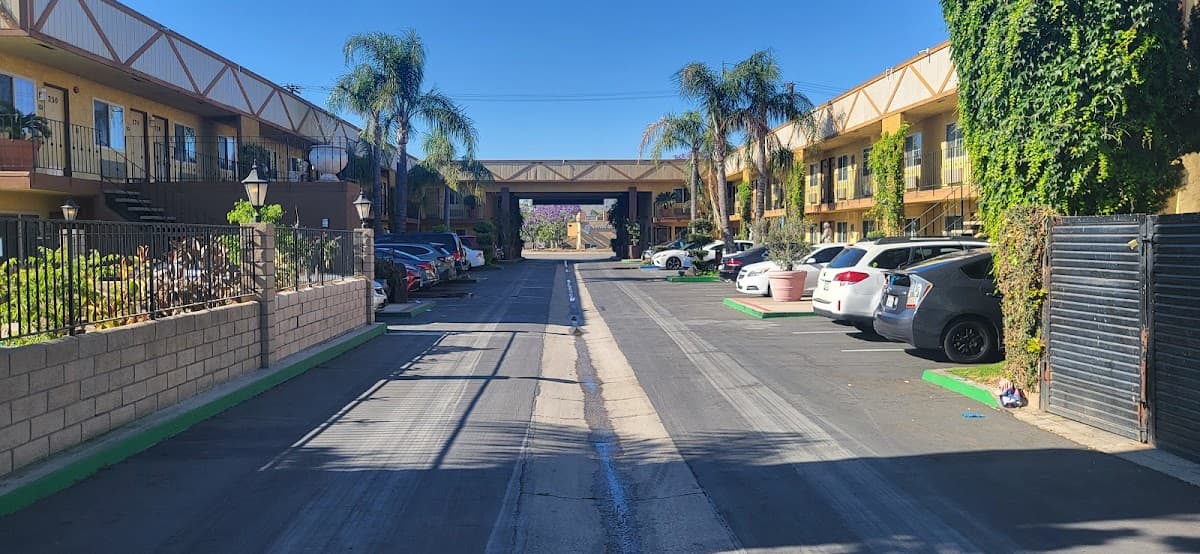 Americas Best Value Inn & Suites Fontana