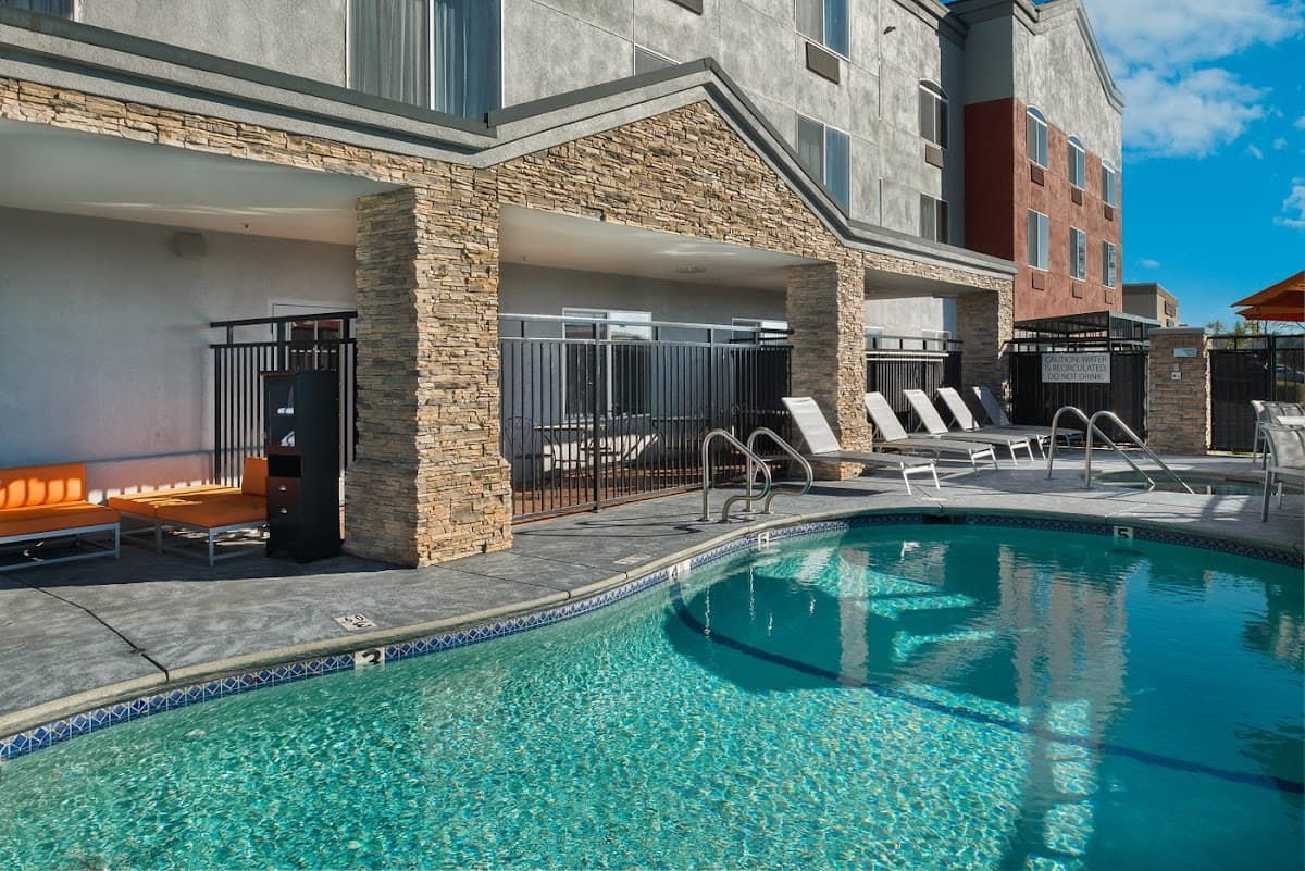 Holiday Inn Express Rocklin - Galleria Area, an IHG Hotel