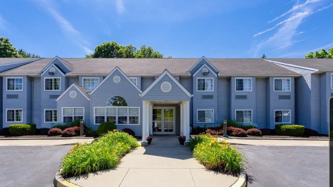 Microtel Inn & Suites by Wyndham Bethel/Danbury