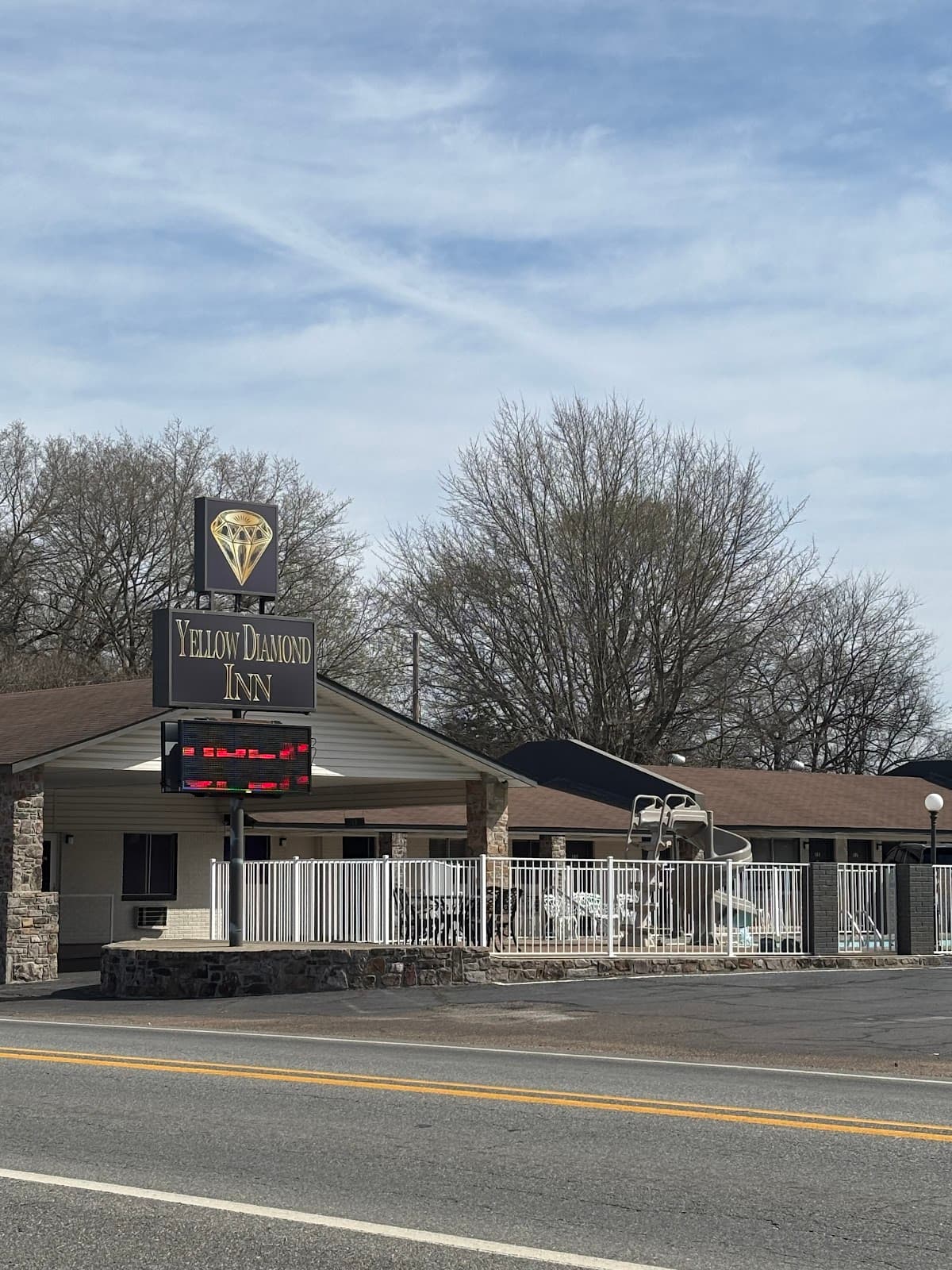 Yellow Diamond Inn