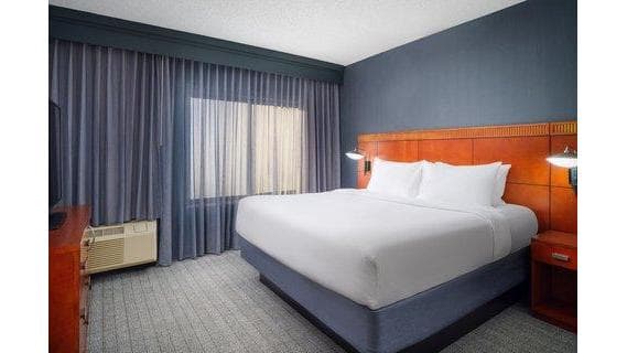Courtyard by Marriott Columbus Worthington