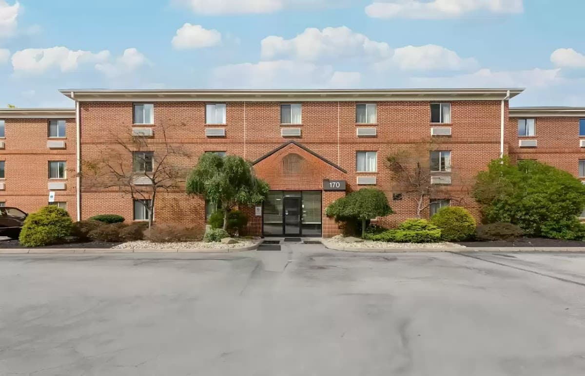 Suburban Studios Copley Akron West