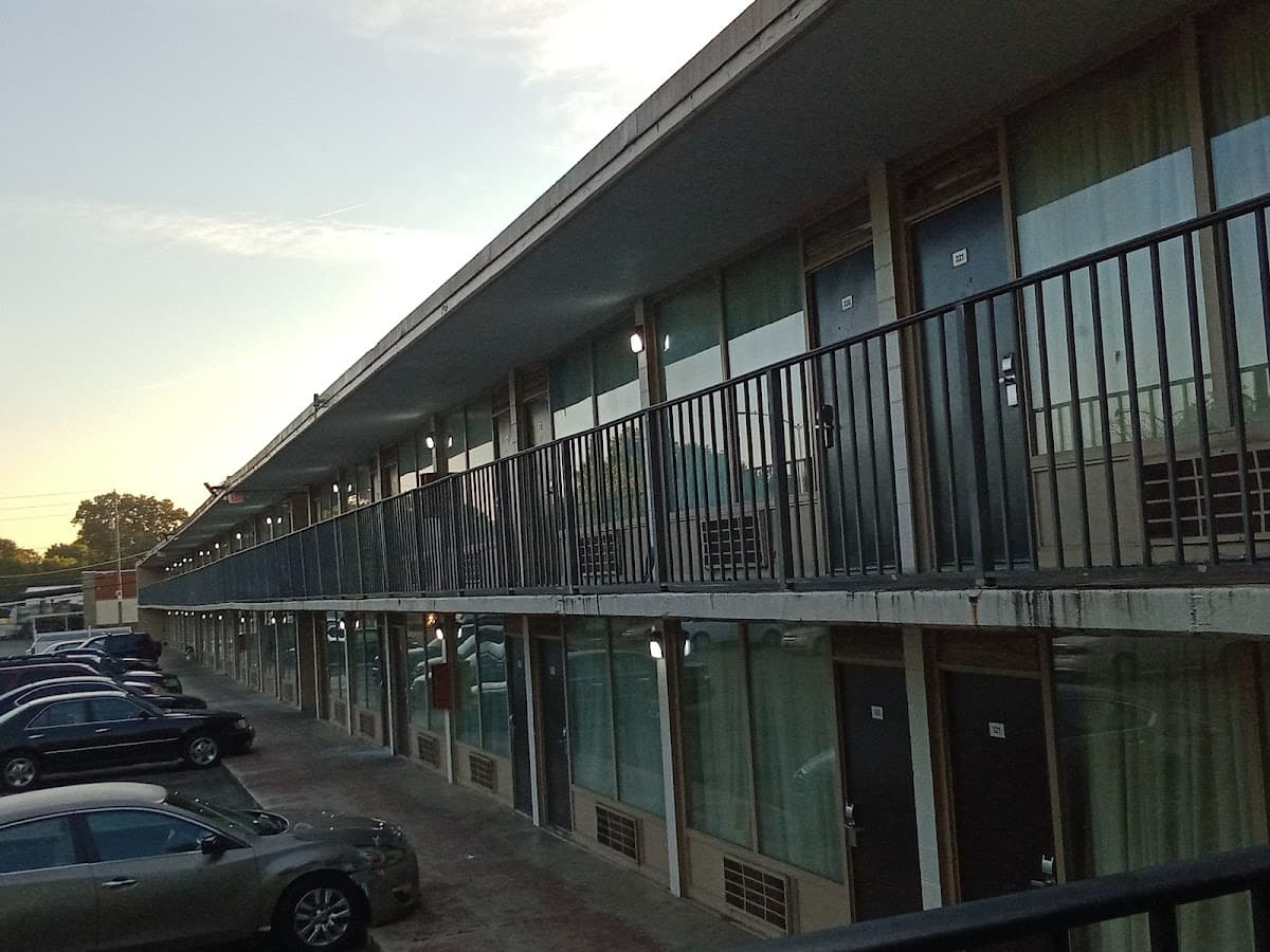 The Chatt Inn