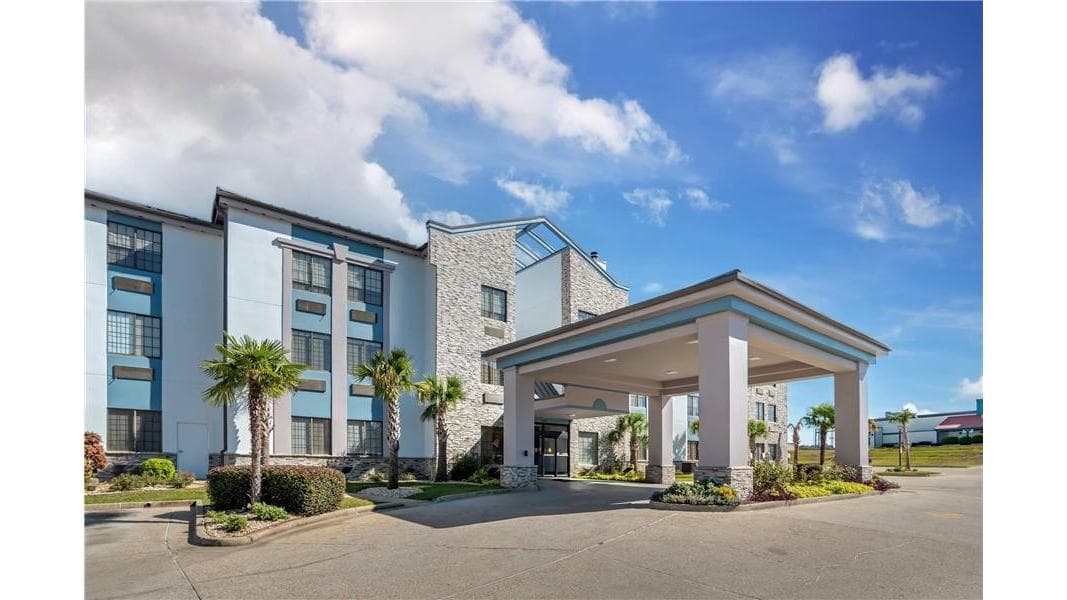 Comfort Suites Hattiesburg near University