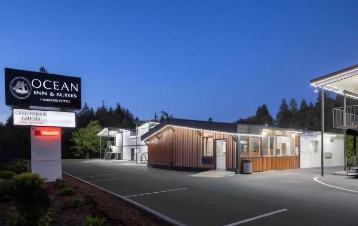 Ocean Inn & Suites