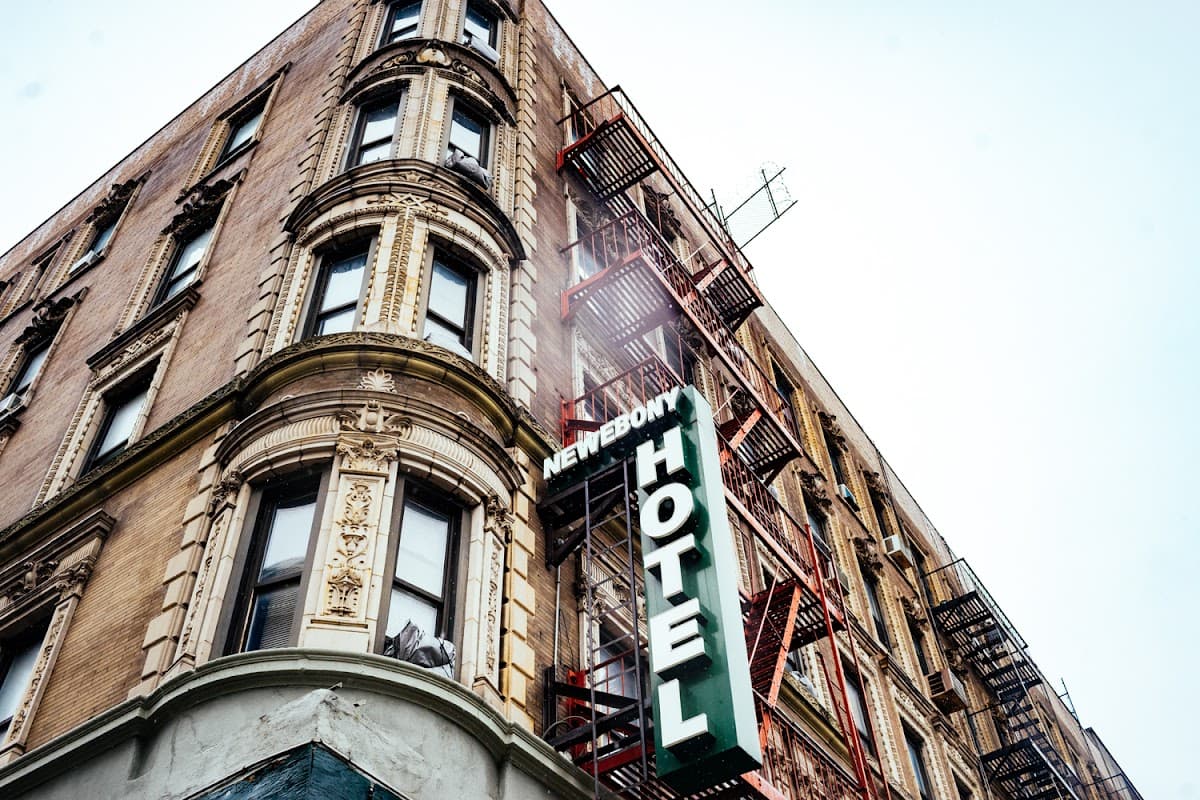 New Ebony Hotel