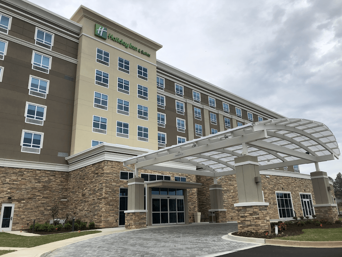 Holiday Inn & Suites Memphis Southeast-Germantown by IHG