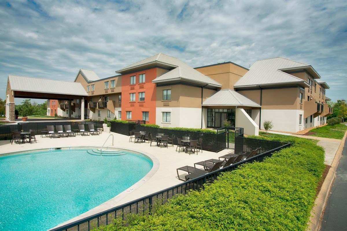 Holiday Inn Express Nashville Airport by IHG