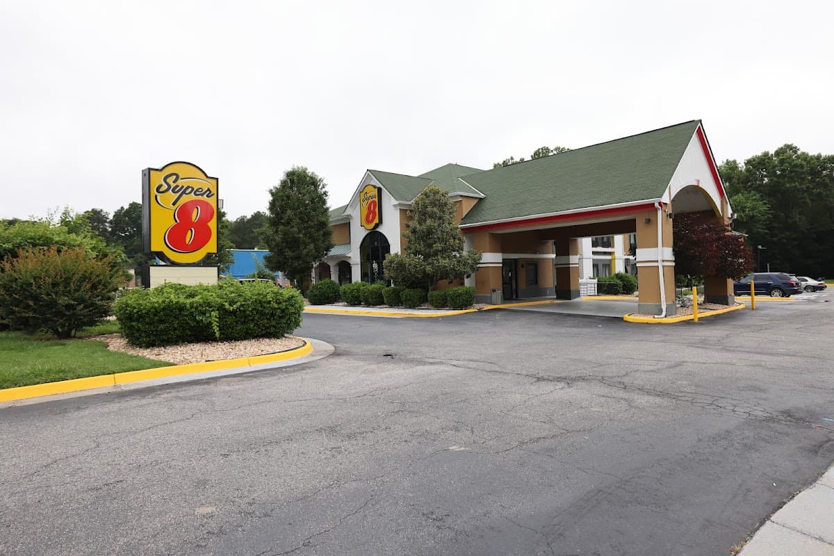 Super 8 by Wyndham Hull Street Midlothian/Richmond Area