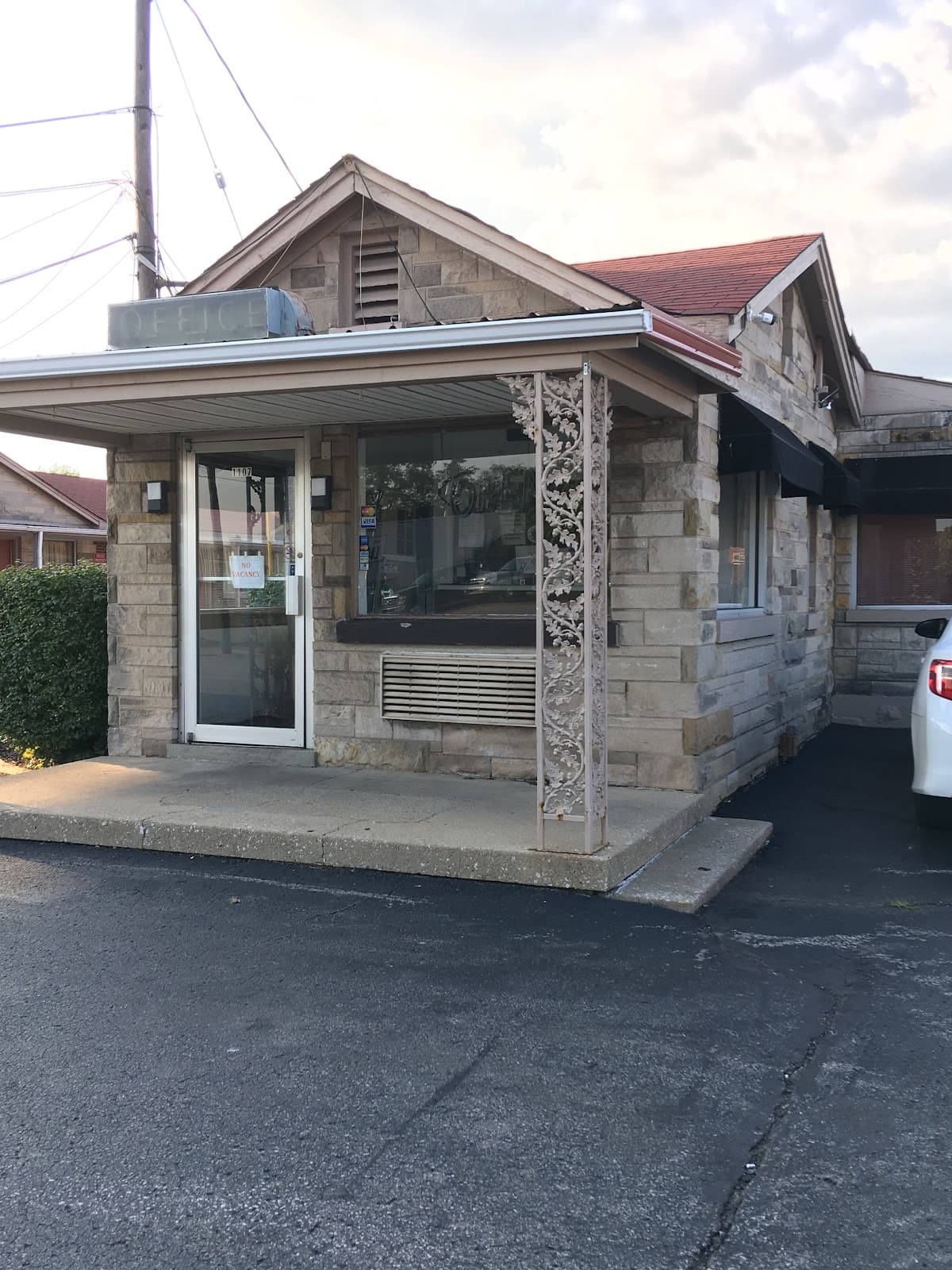 Sportsman Motel