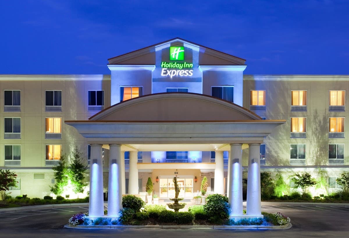 Holiday Inn Express & Suites Concord by IHG