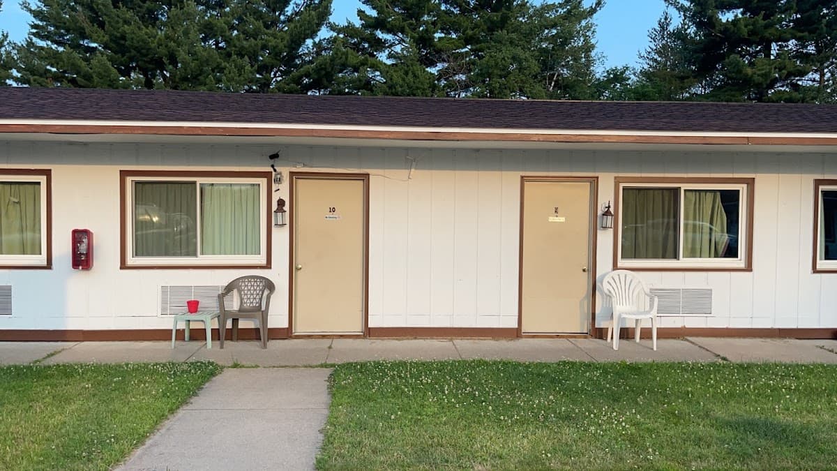 Love Hotels Tomahawk at Lake Mohawksin WI