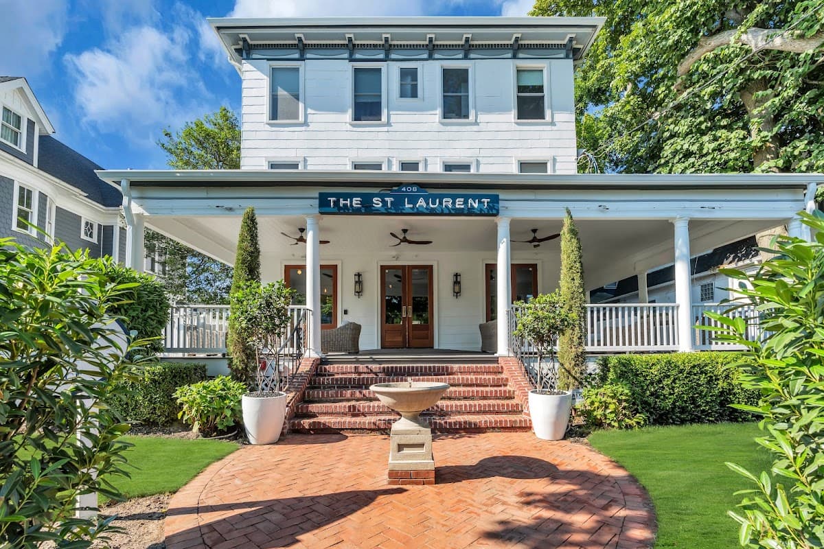 The St. Laurent Social Club