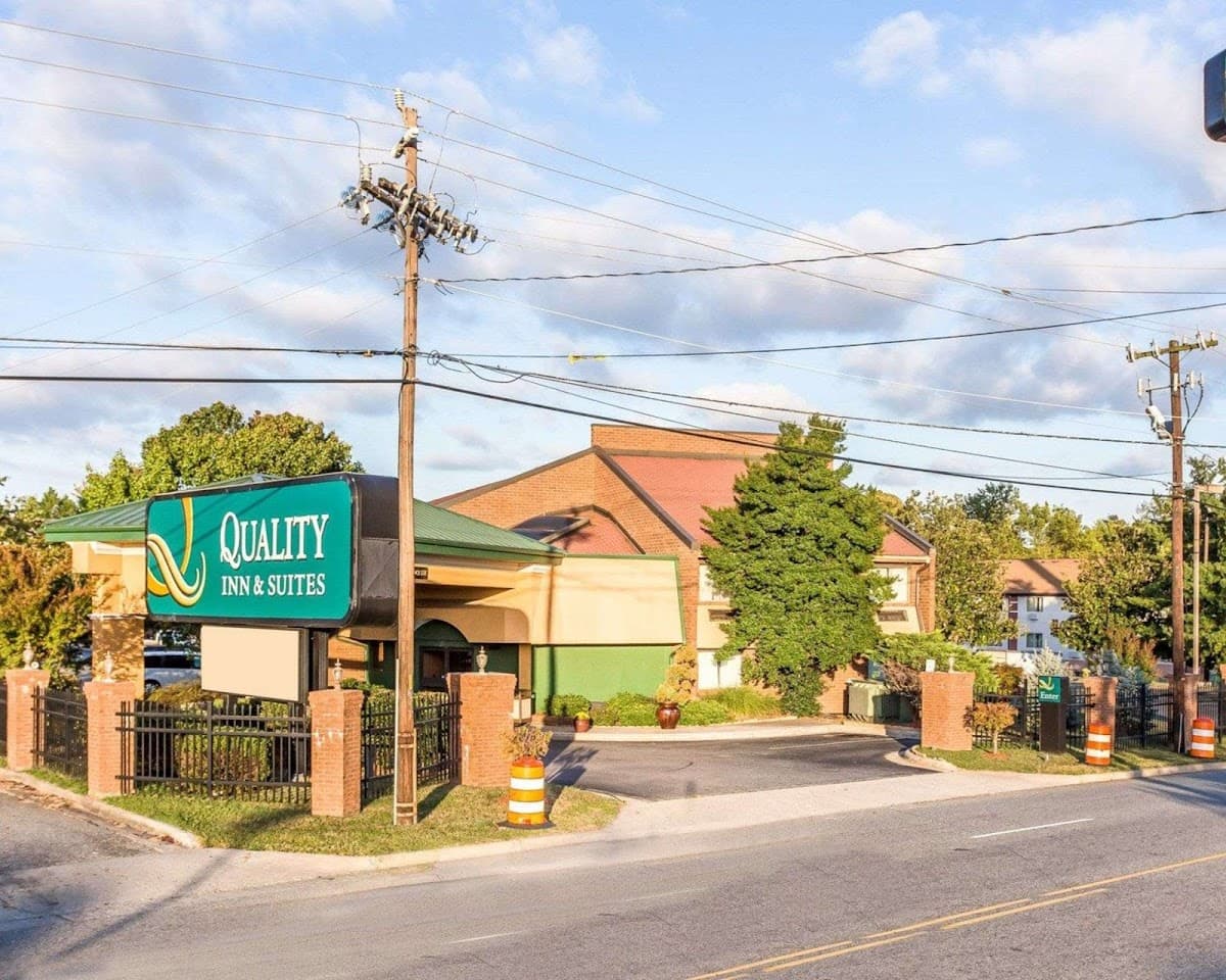 Quality Inn & Suites Coliseum