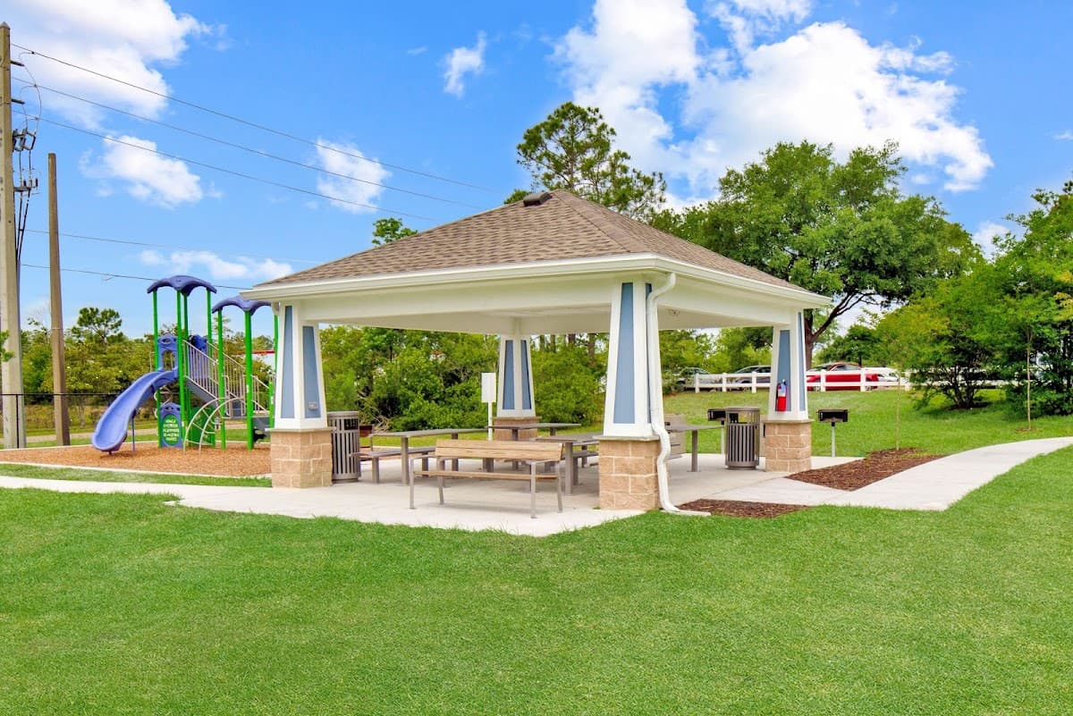 Oaks at St. John Apartments