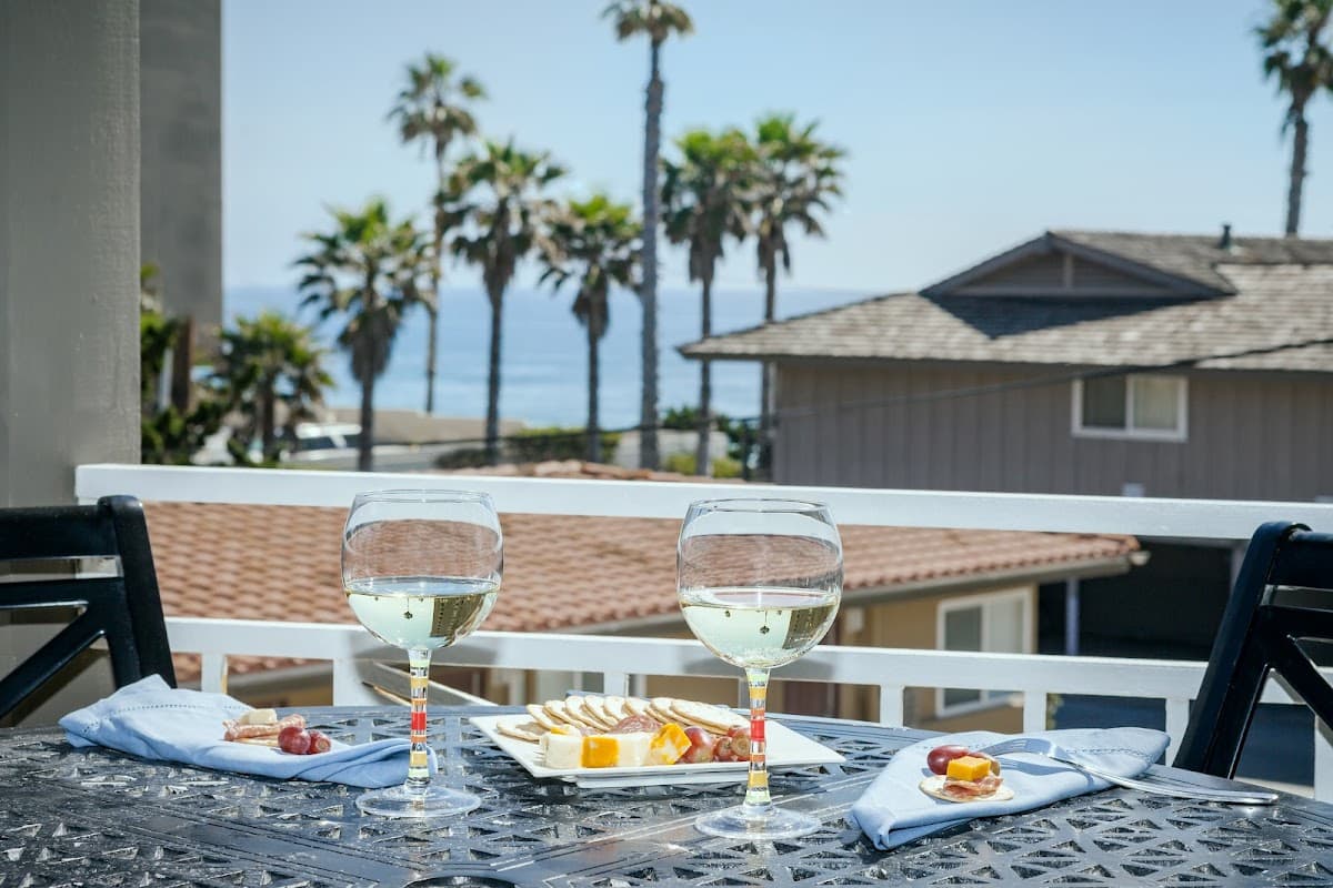 Pacific Shores Inn