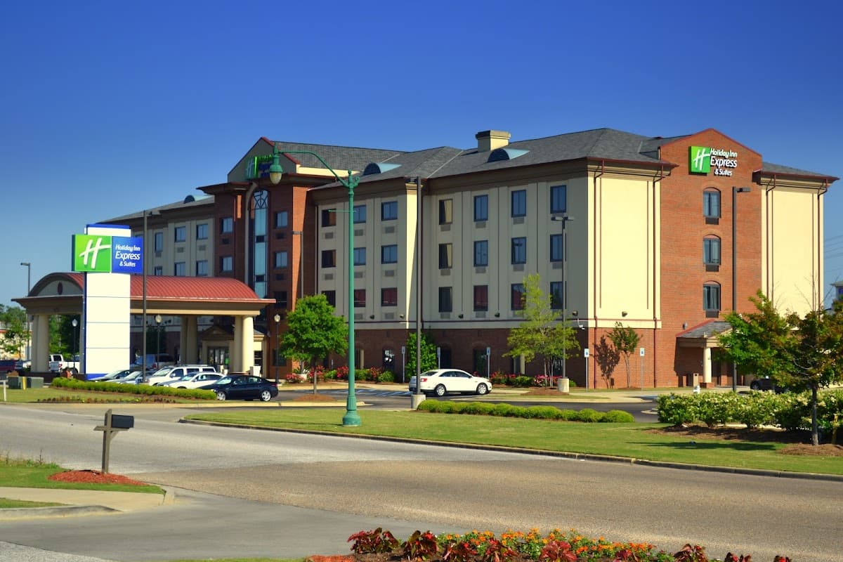Holiday Inn Express & Suites Montgomery E - Eastchase