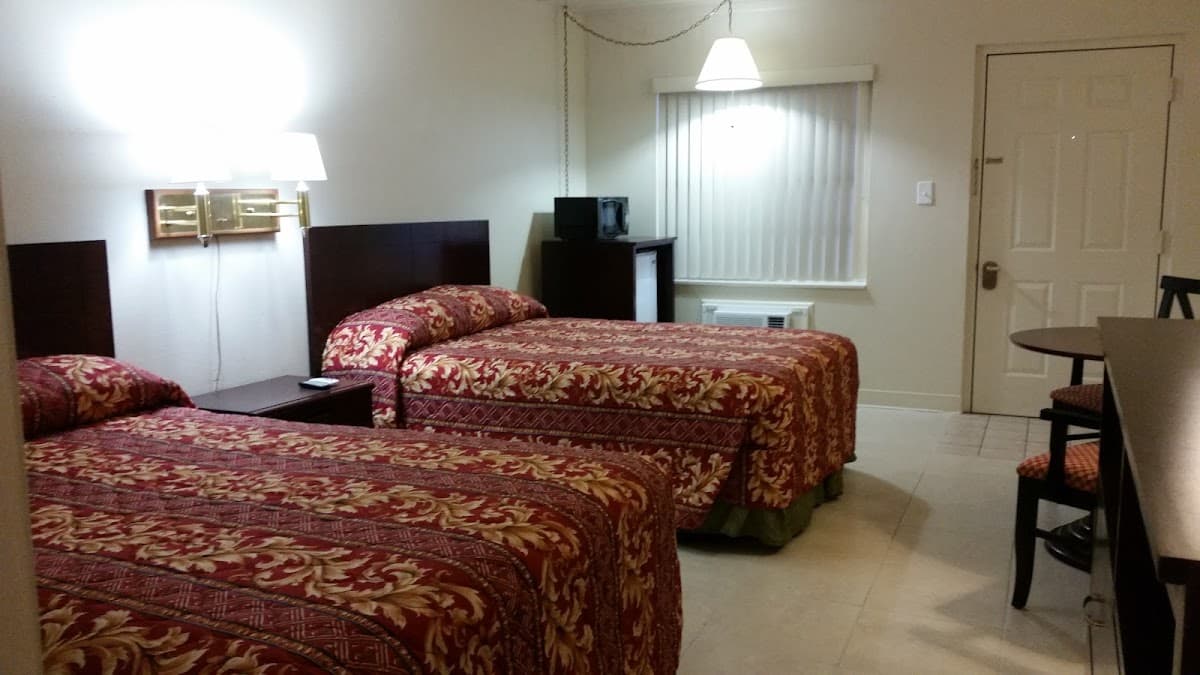 Parkway Motel