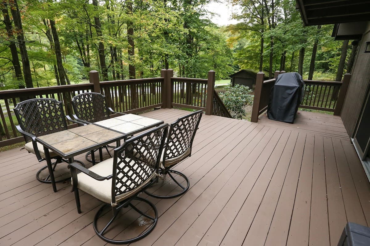Kenswood Cabin, Seven Springs