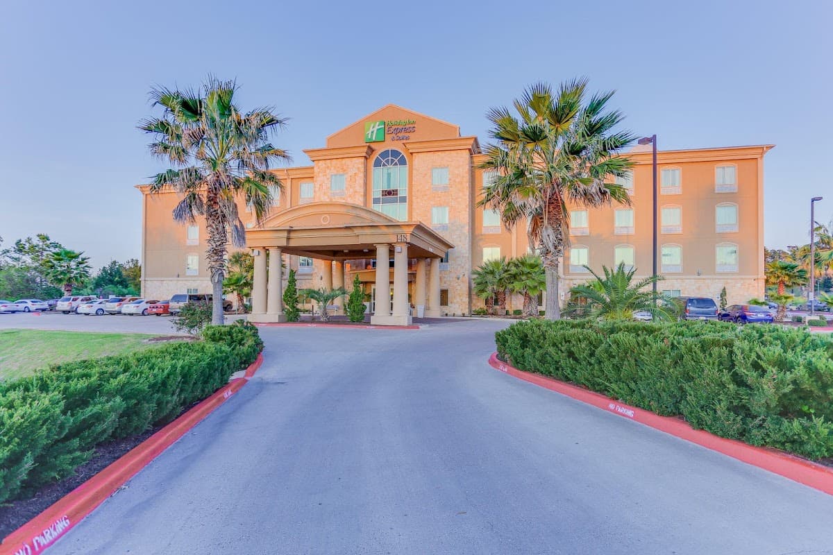 Holiday Inn Express & Suites Huntsville by IHG