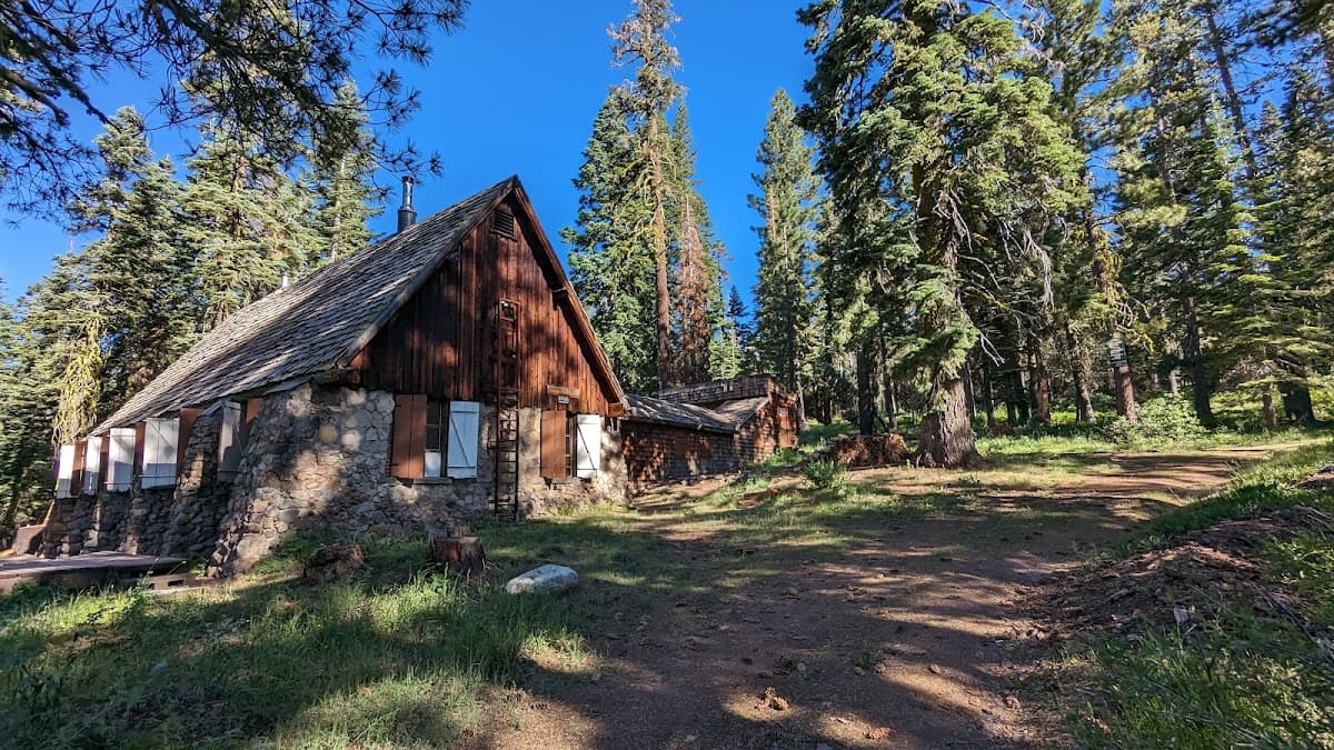 Hutchinson Lodge