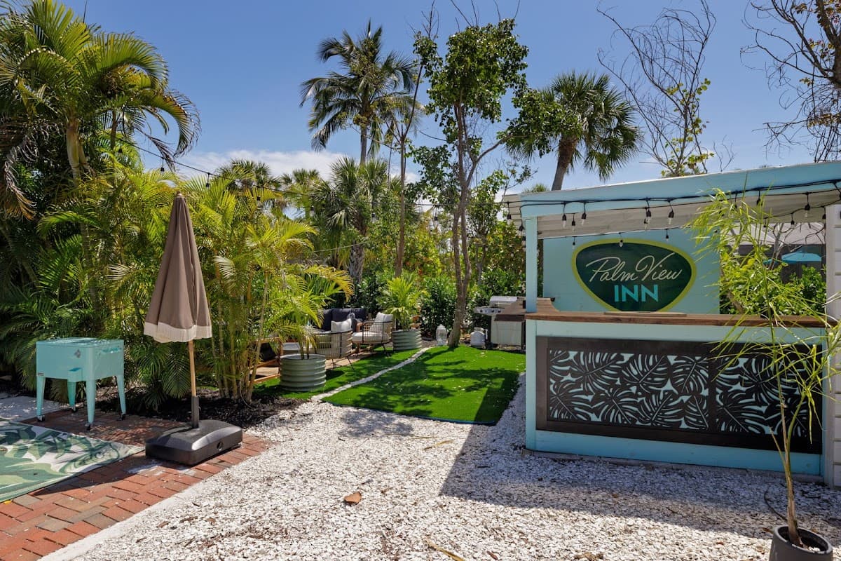 The Palmview Inn