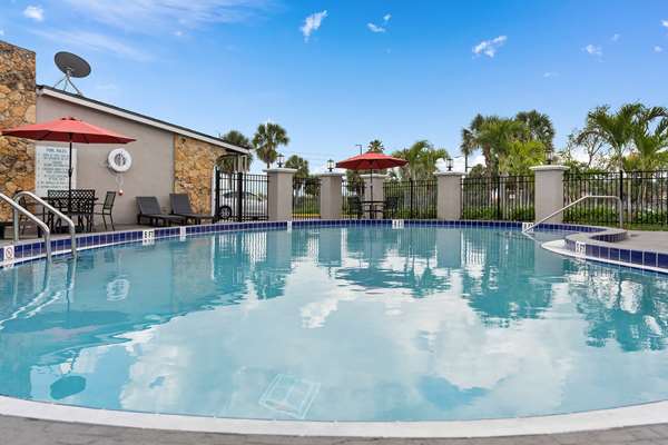 Super 8 by Wyndham Kissimmee/Orlando