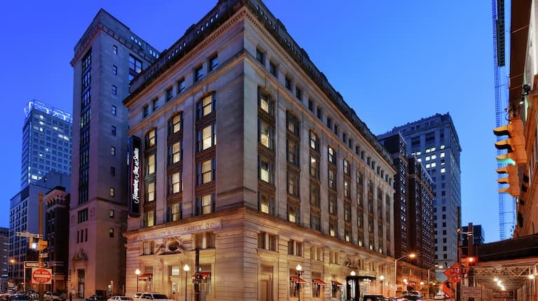 Hampton Inn & Suites Baltimore Inner Harbor