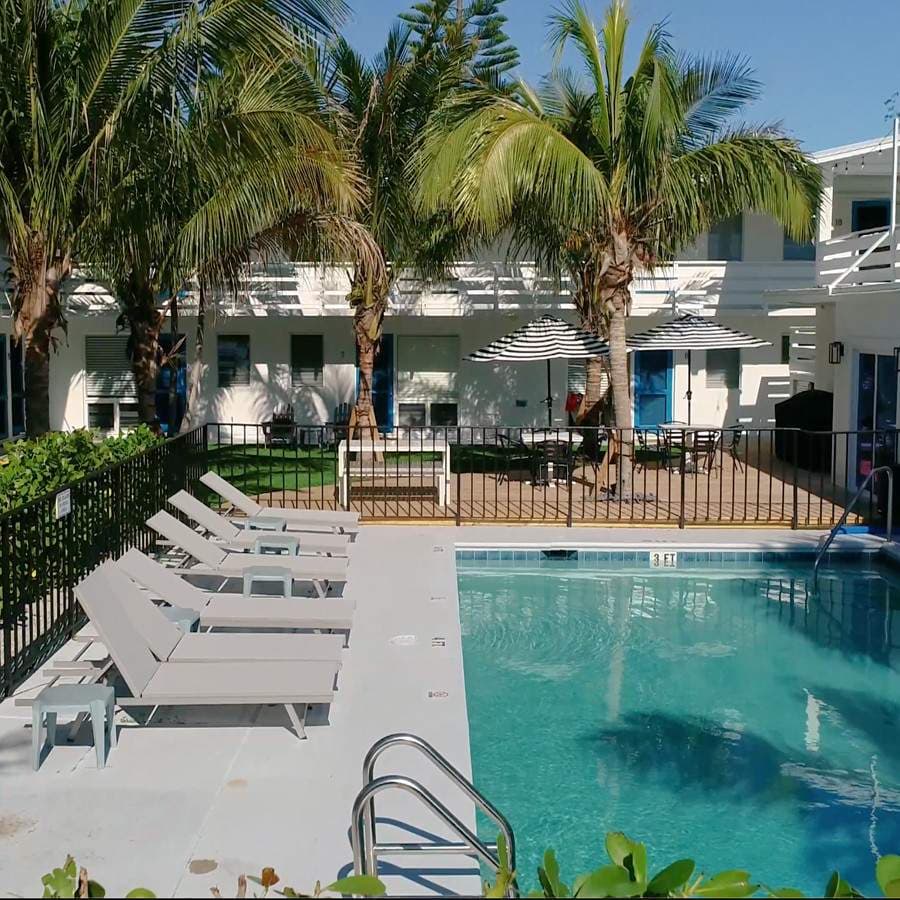 Seaspray Surf Lodge