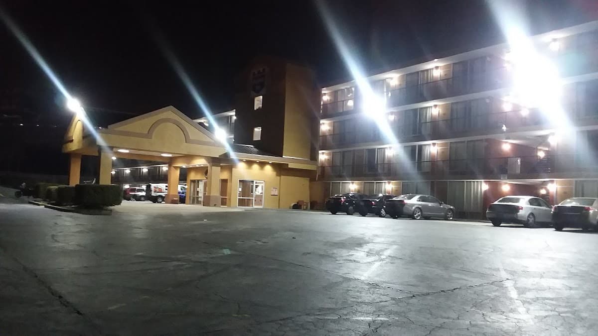 Knights Inn Forest Park