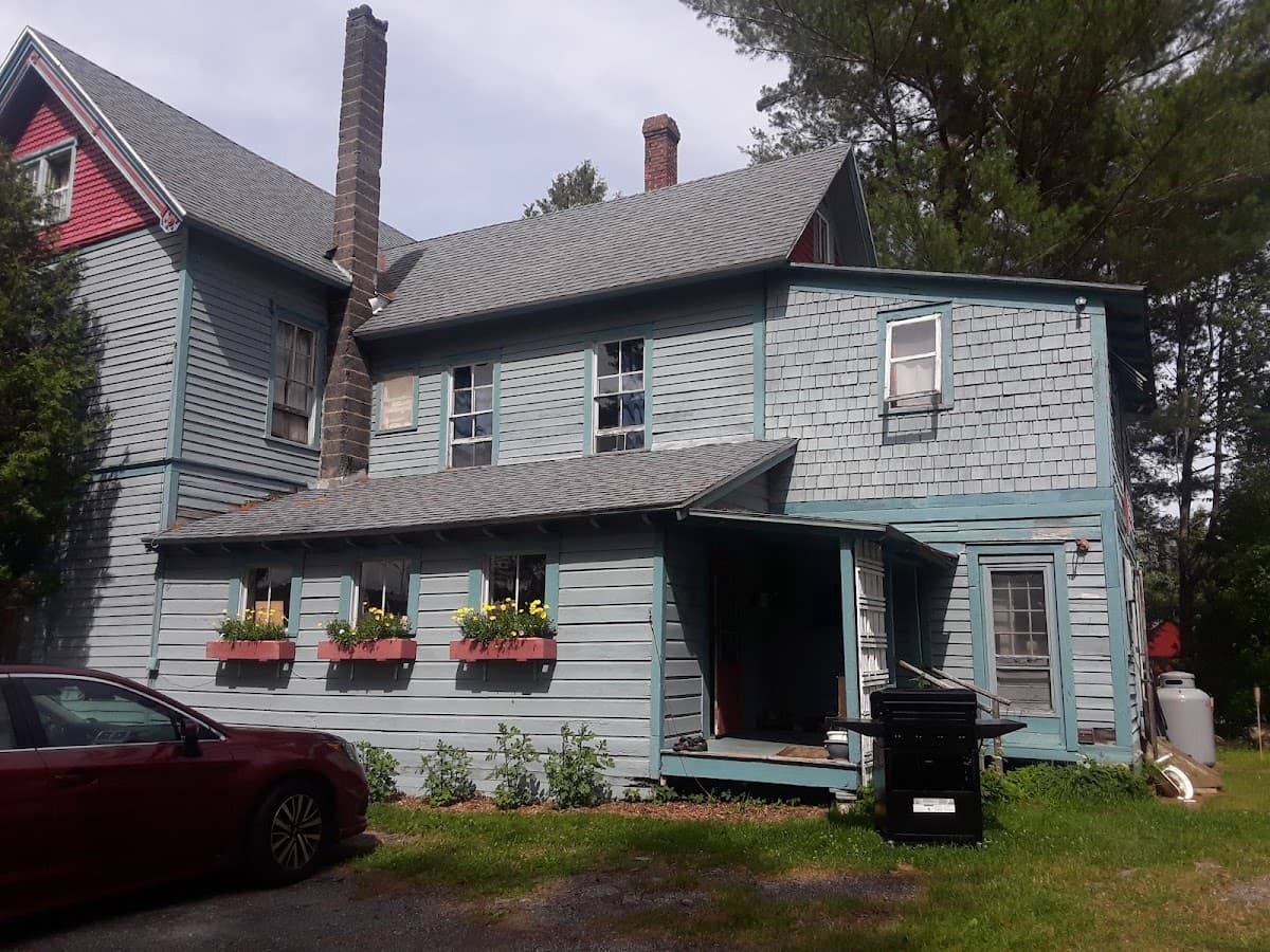 Blue Mountain Lake Inn