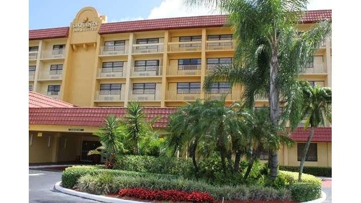 La Quinta Inn & Suites by Wyndham Coral Springs Univ Dr