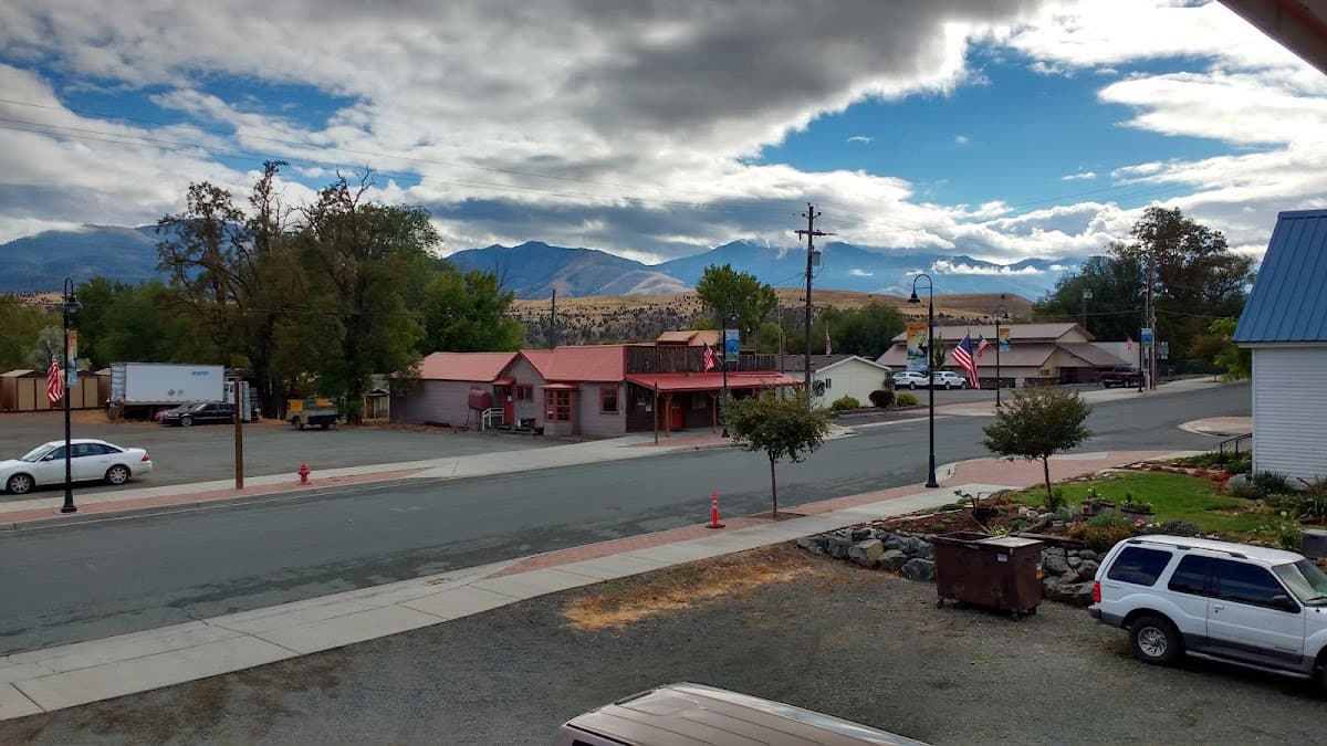 Blue Mountain Lodge Motel