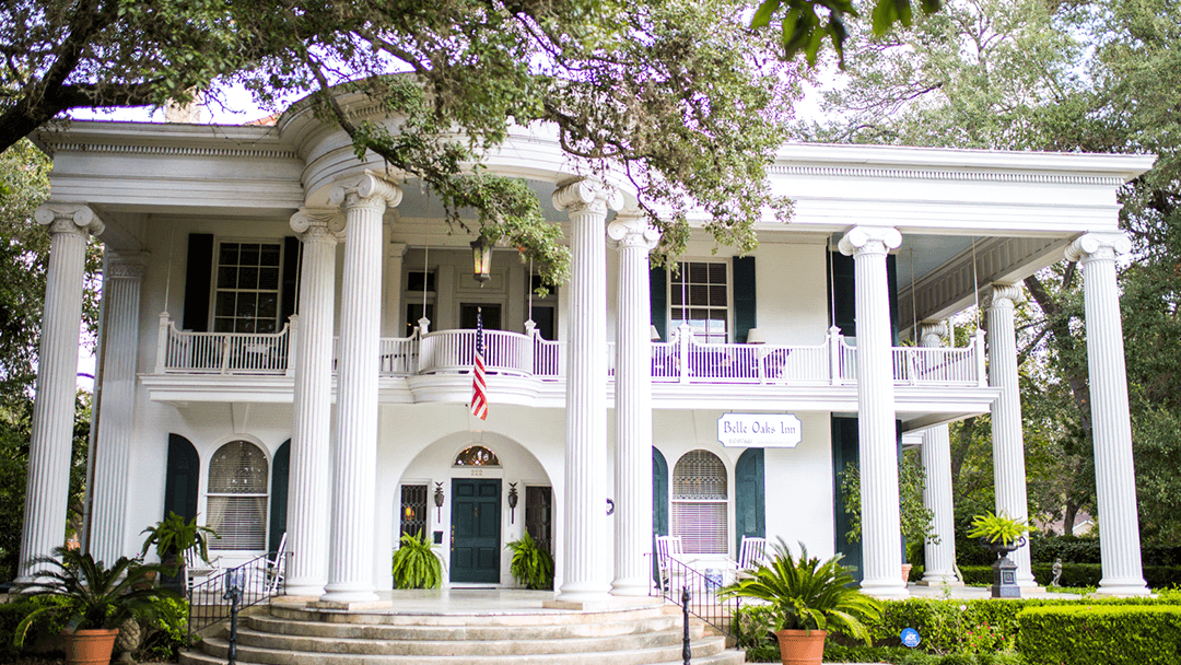 Belle Oaks Inn
