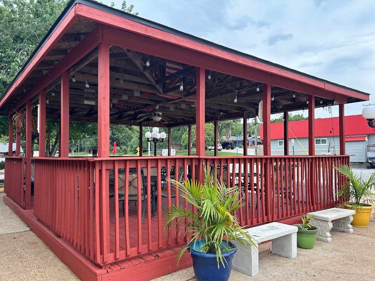 Hunter's Friend Resort - with EV Charging