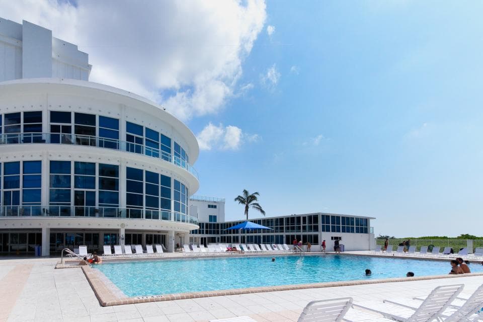 Miami Beach Vacation Rentals by Vacasa