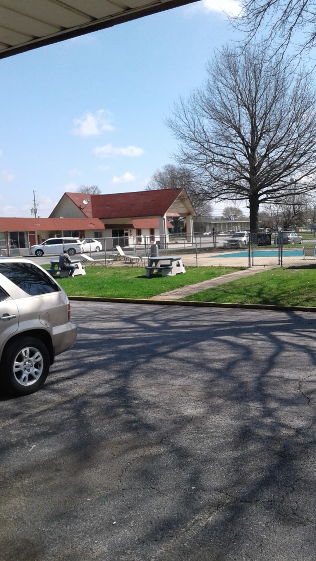 Town & Country Inn