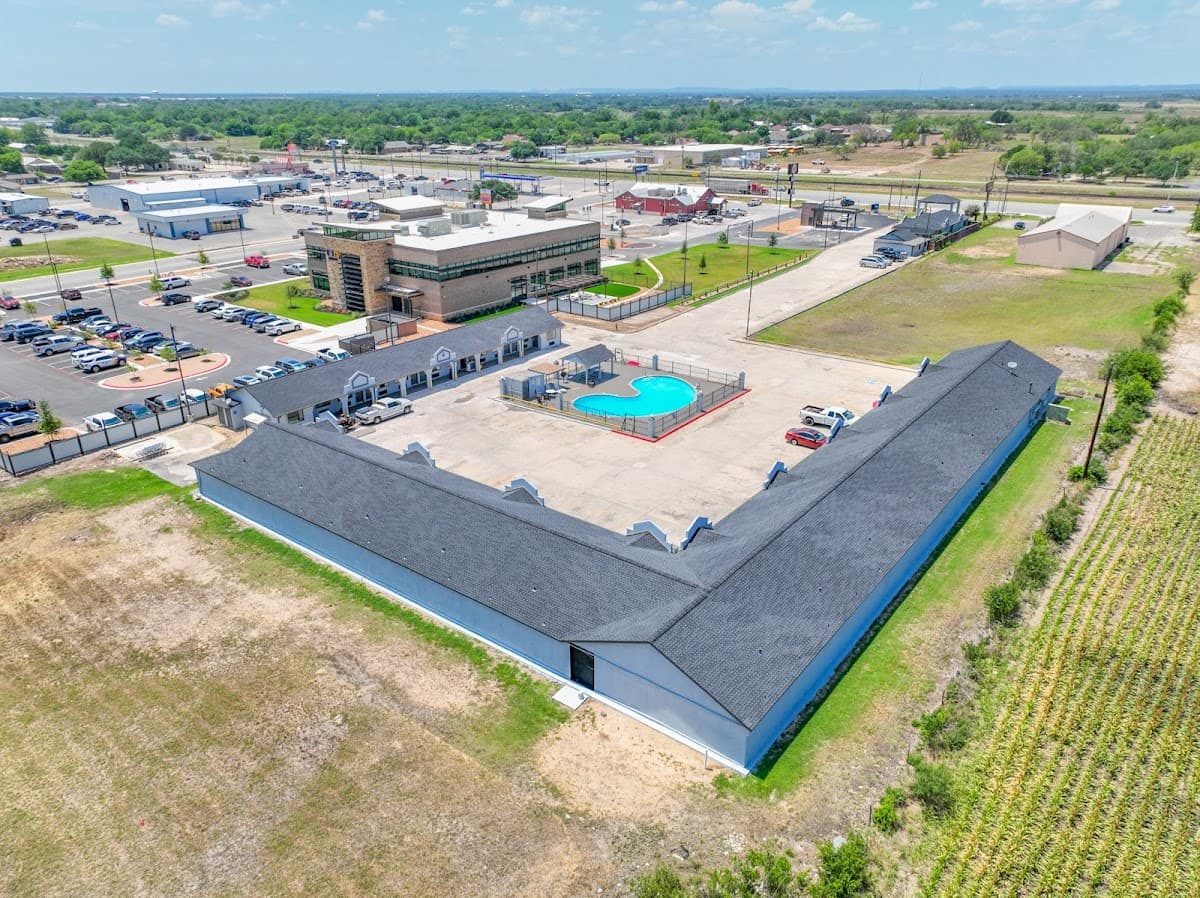 Executive Inn Hondo