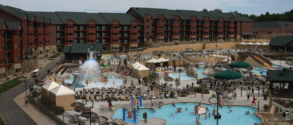 Glacier Canyon Lodge