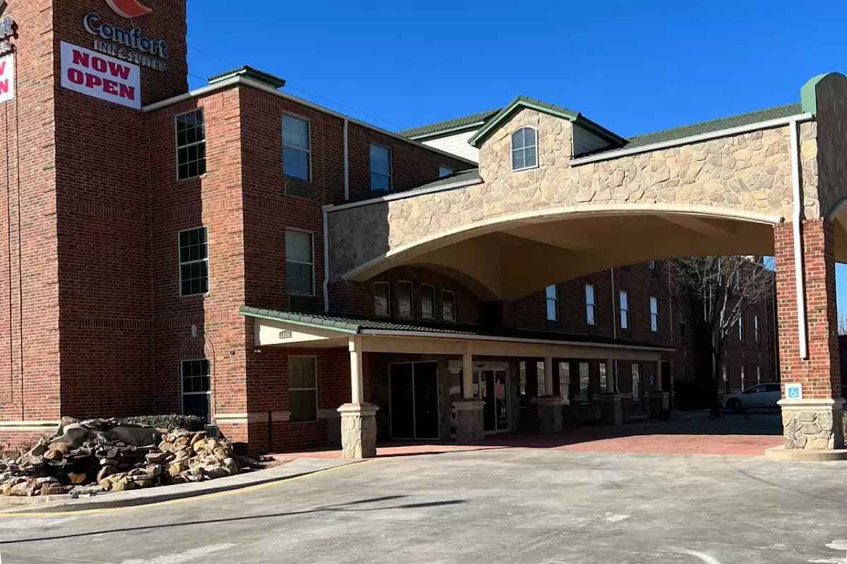Comfort Inn & Suites